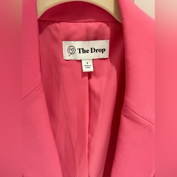 Women's Pink Blazer - Picture 3 of 3